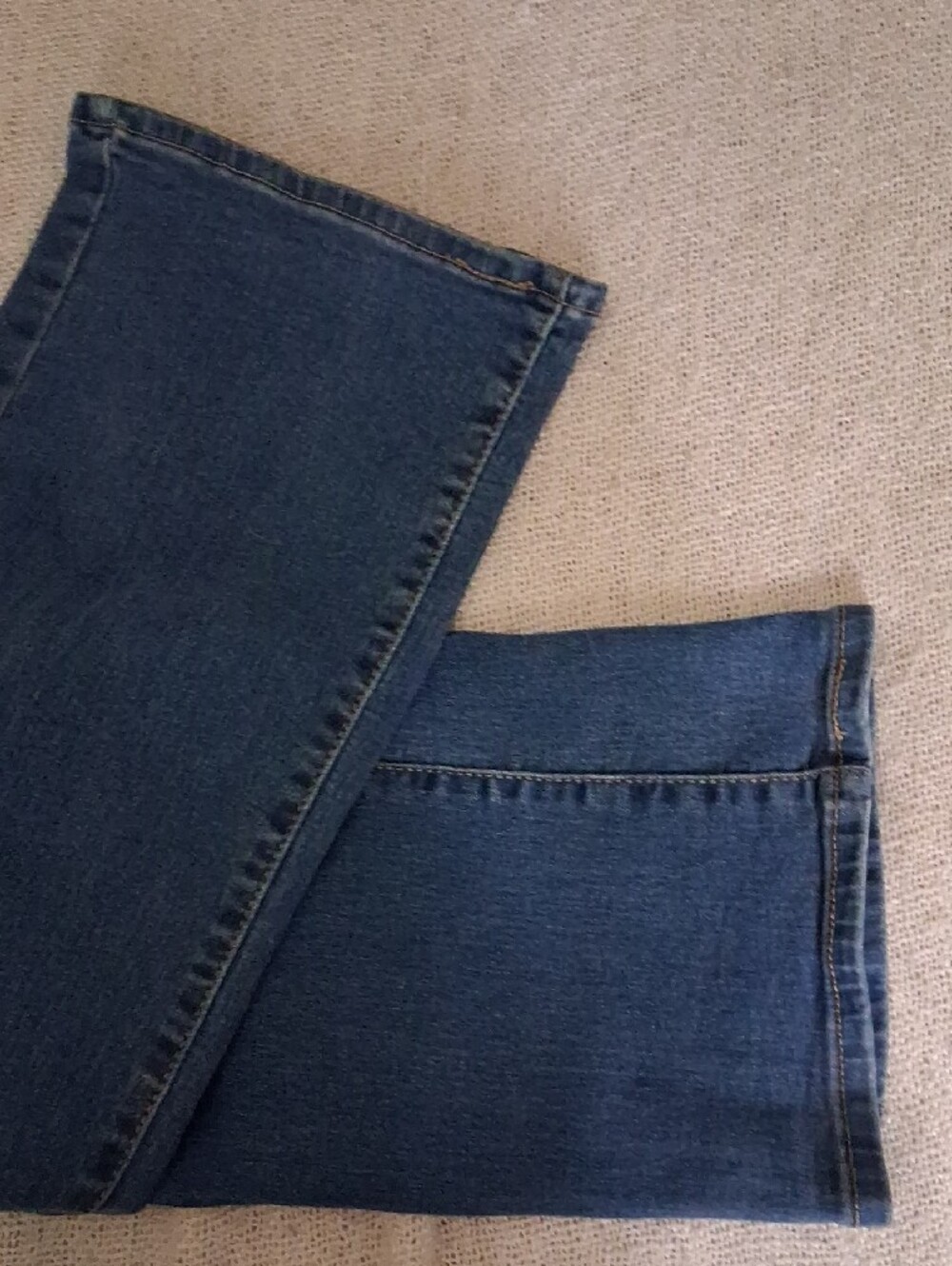Levi's 315 Shaping Bootcut Stretch Denim Jeans 31 X 32 Like New - Picture 7 of 7